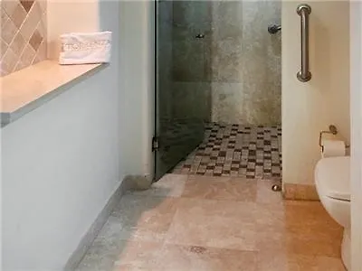 Zafiro Beach Boutique Resort Mazatlán 4*,